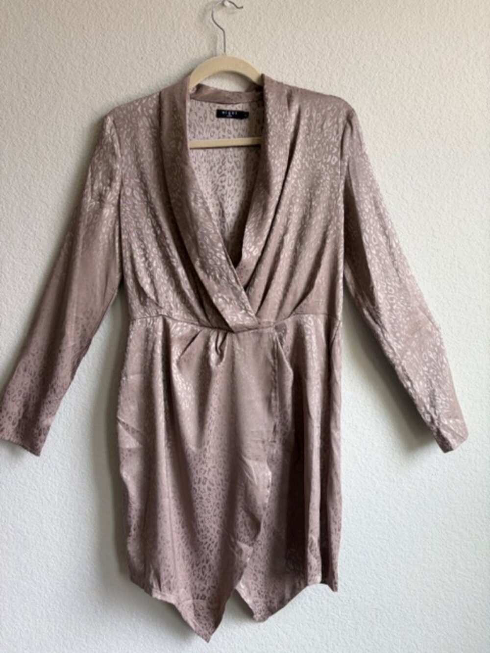 Eight Paris Women Tonal Leopard Taupe Mini Cocktail Dress Tulip Hem Large Glam - Picture 2 of 9
